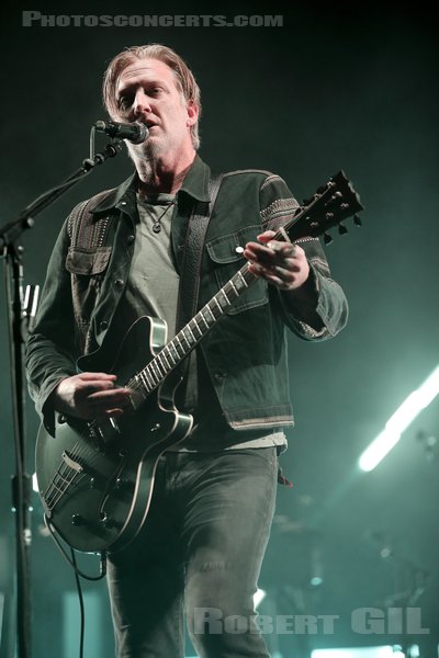 QUEENS OF THE STONE AGE - 2023-11-07 - PARIS - Accor Arena - Joshua Michael Homme III